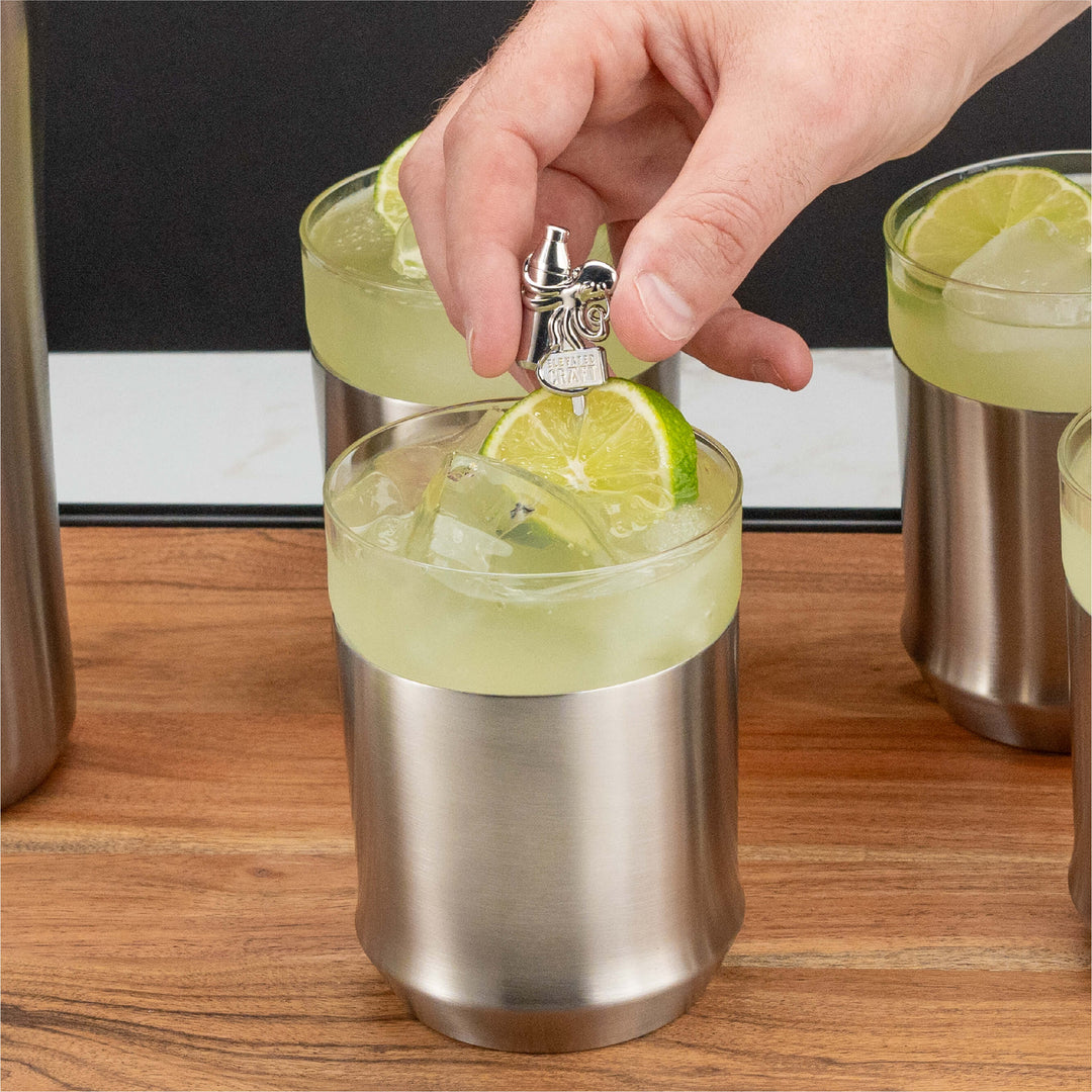 Elevated Craft Hybrid Cocktail Shaker - Premium Vacuum Insulated Stainless  Steel Cocktail Shaker - Innovative Measuring System - Martini Shaker for